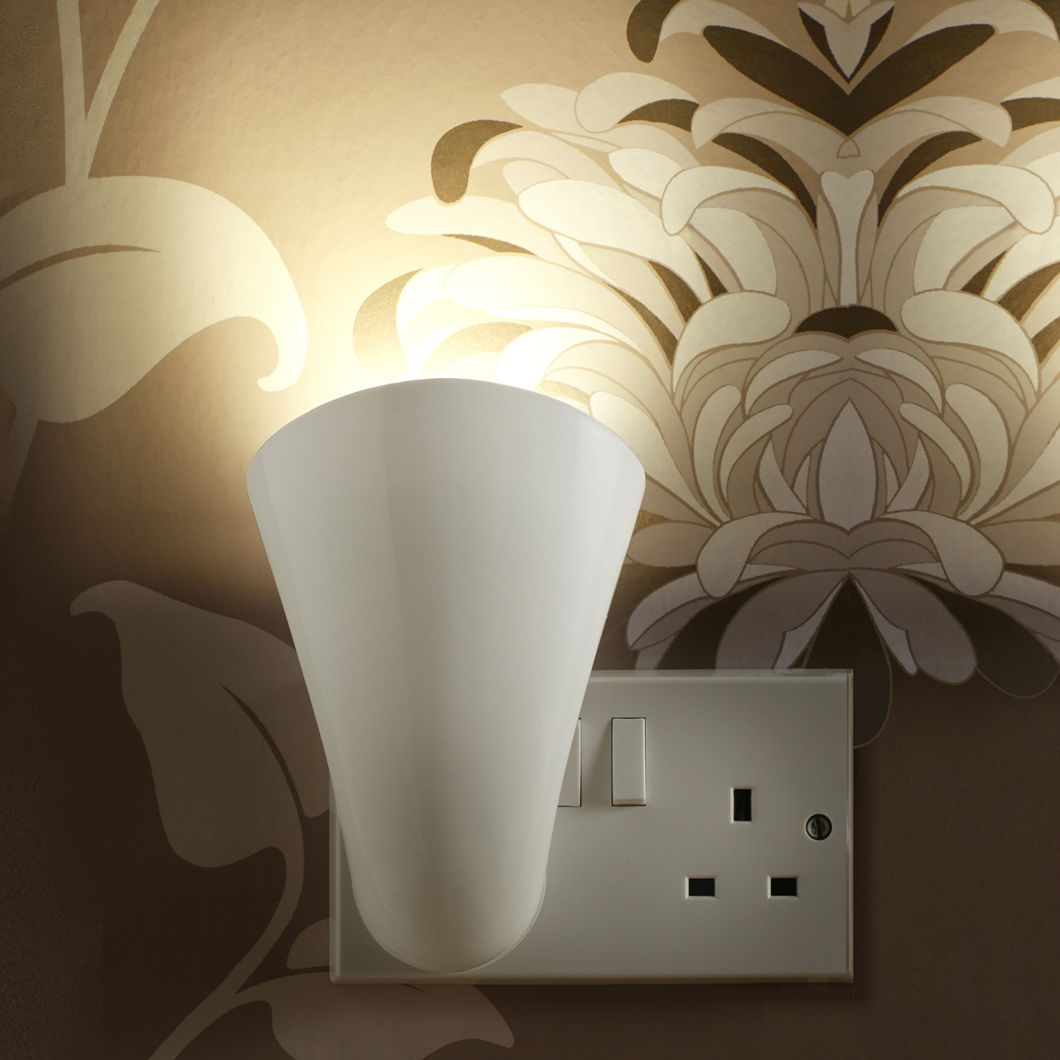 plug in wall lamp for girls room