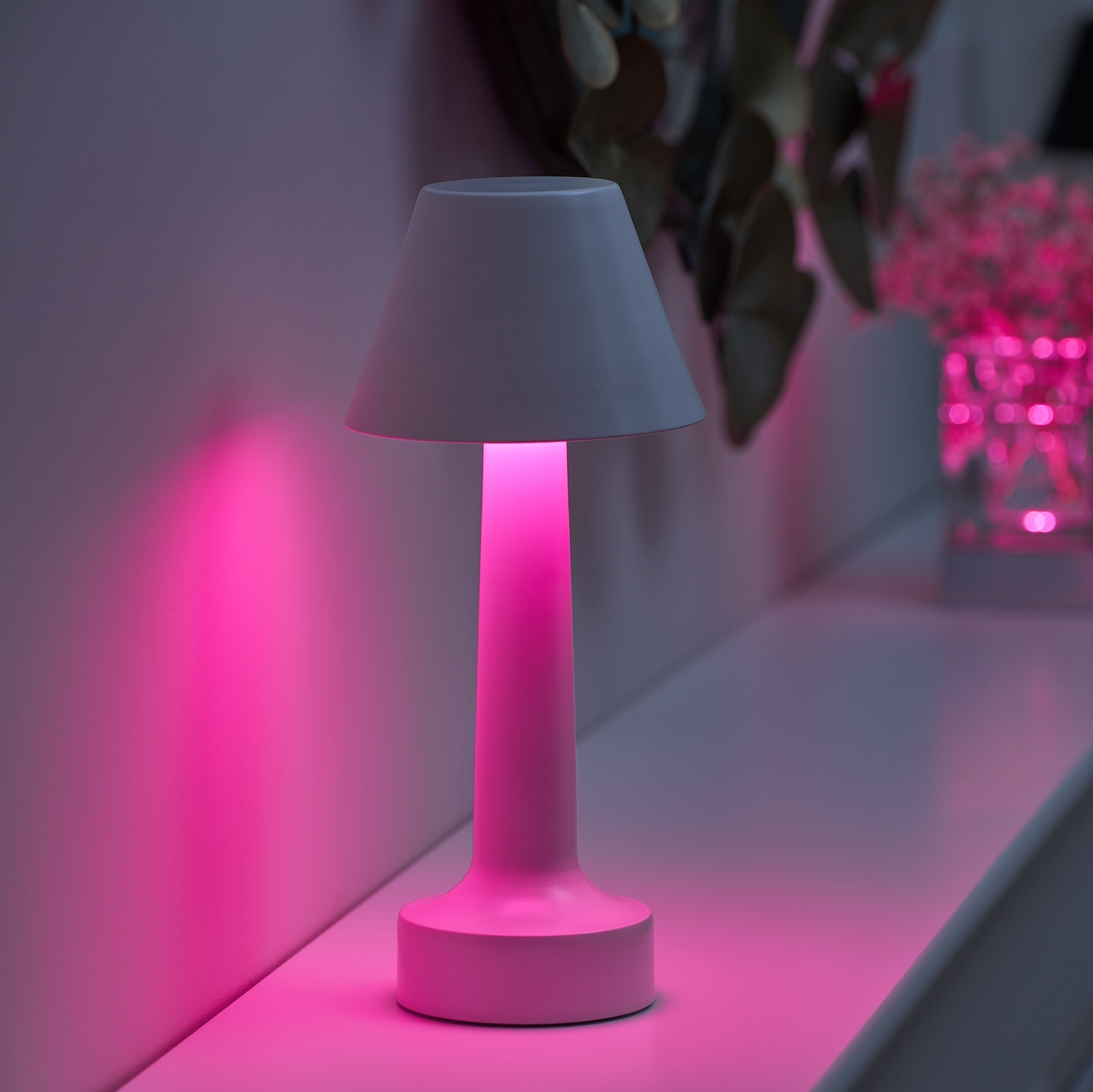 auraglow table lamp